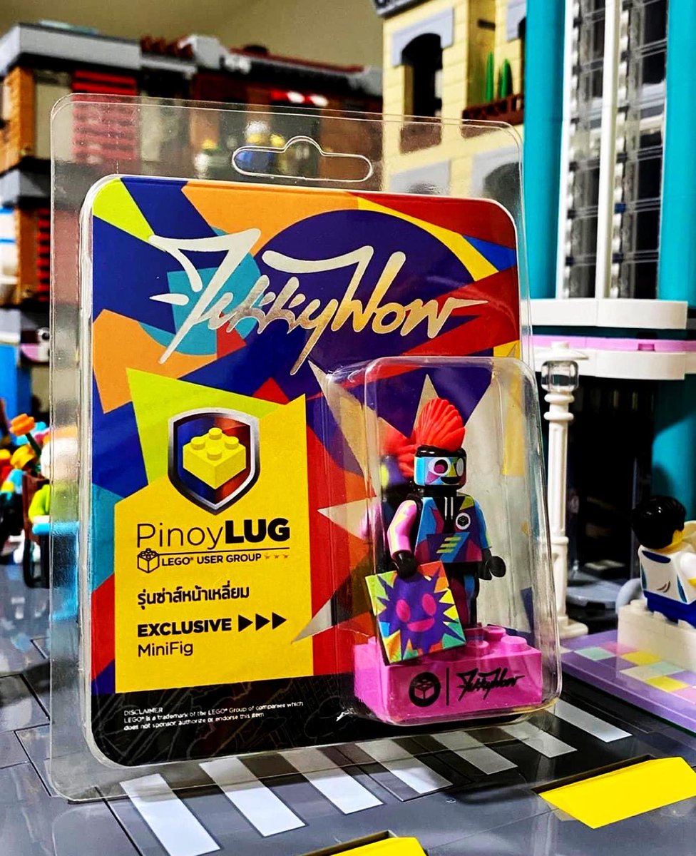 IAMTIKKYWOW's tweet photo. My minifigure exclusive for Philippines lego community
Photo by Bricksanity
#tikkywow #PinoyLUG #exclusive #artistseries #Philippines https://t.co/b3nvESr9Ku