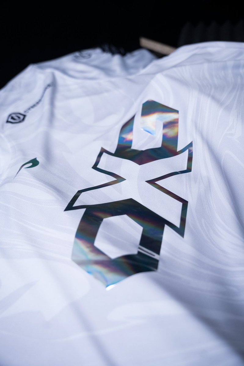 I’ll be giving away 1x signed limited edition <a href="/OXG_Esports/">Oxygen Esports</a> SI jeresy!

Follow Me &amp; OXG

Fav &amp; Retweet

Winner picked March 29 to kick off the NAL Season🔥🔥