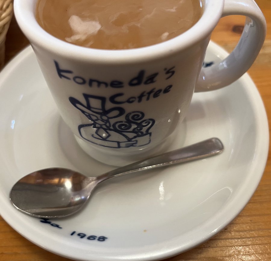 コメダ珈琲で豆菓子がつかないメニューは 名古屋では豆菓子がつかない わをブログ