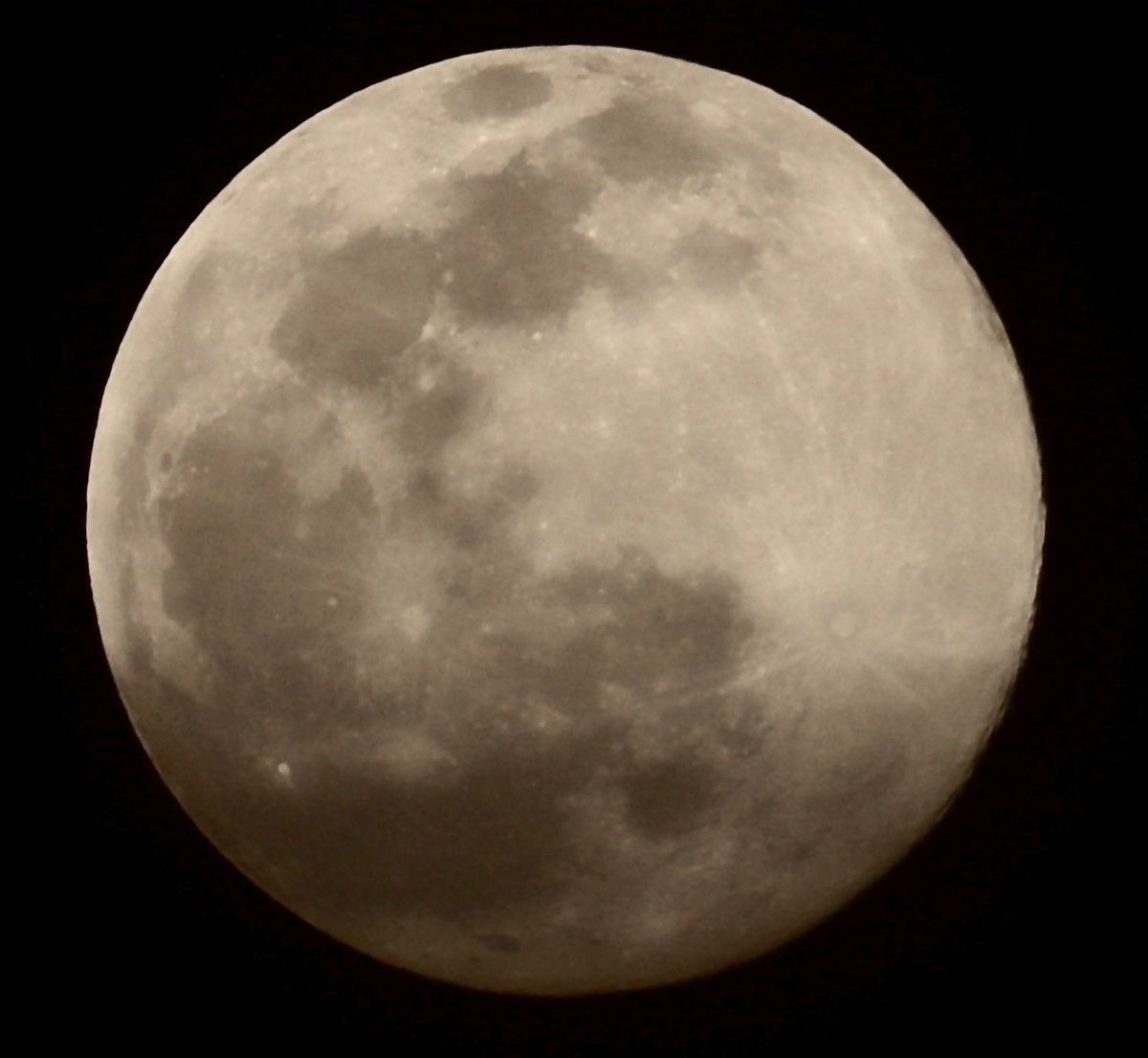 Moon over Blount County tonight <a href="/WBIRWeather/">WBIR Weather</a>.