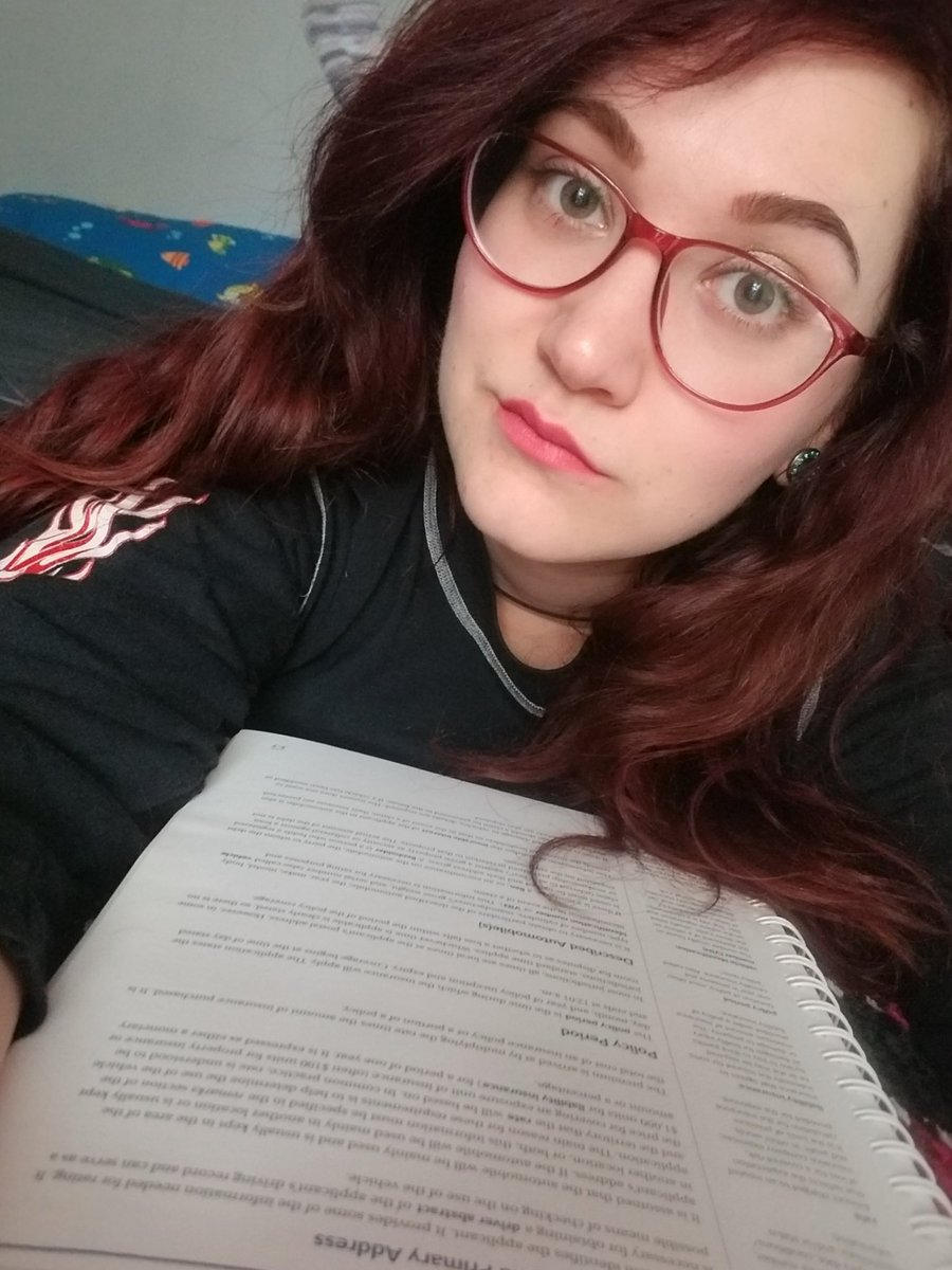 PurpleDuckiies's tweet photo. Getting some studying in before PT interviews #ontariolicensing #foreverstudying #insurancebroker https://t.co/XDZjNeyx50