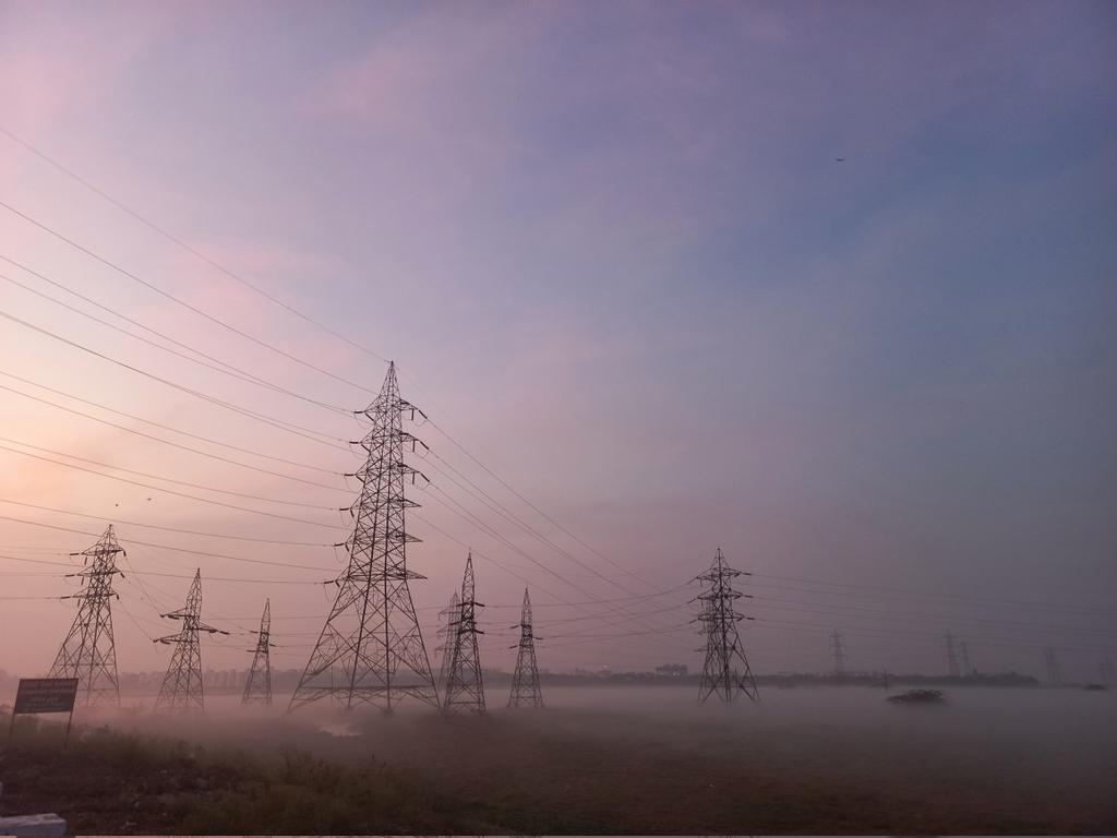 chenthil_nathan's tweet photo. Marshlands on a misty march morning in Madras. https://t.co/xmWvXUm9OZ