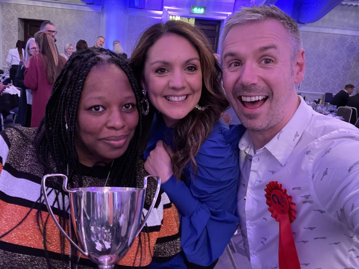 danielrGMB's tweet photo. We won! #UltimateNewsQuiz winners for the third year in a row. What a team! 🏆 https://t.co/94MTUs7lNh