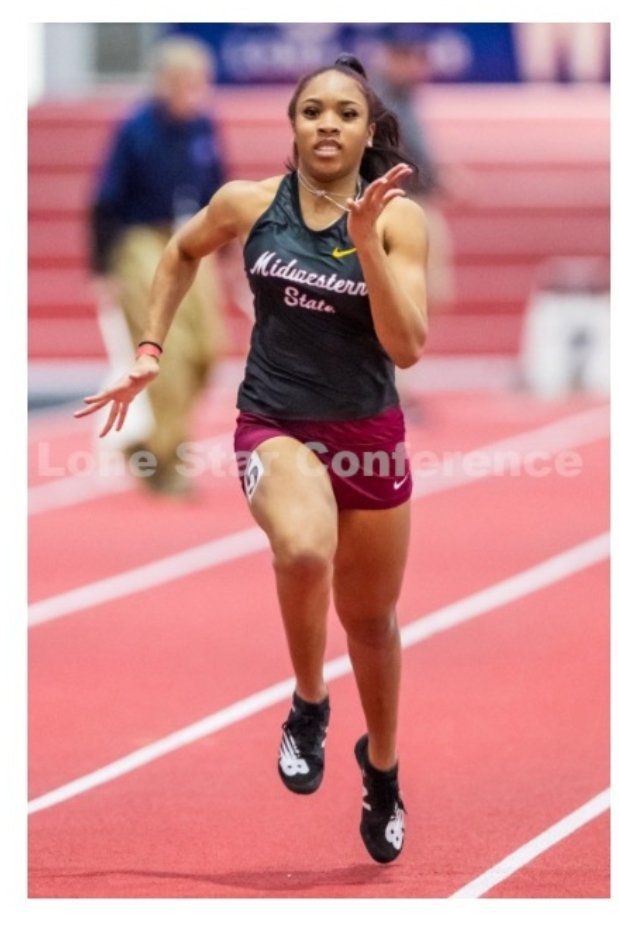 my_chereamour's tweet photo. The outdoor season kicks off this weekend at the UT TYLER Ice Breaker Classic! Stay tuned #stanggang @KennedySmith_21 @LadyHornsTrack https://t.co/V8wCbLbcMW