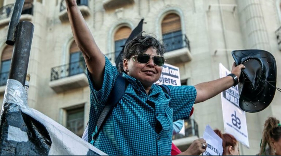 FpsicoUNR's tweet photo. Absolvieron a Higui! ✊🏻 Se defendió de la violencia machista y hoy el Poder Judicial lo reconoció. https://t.co/BSdyjGaZDW