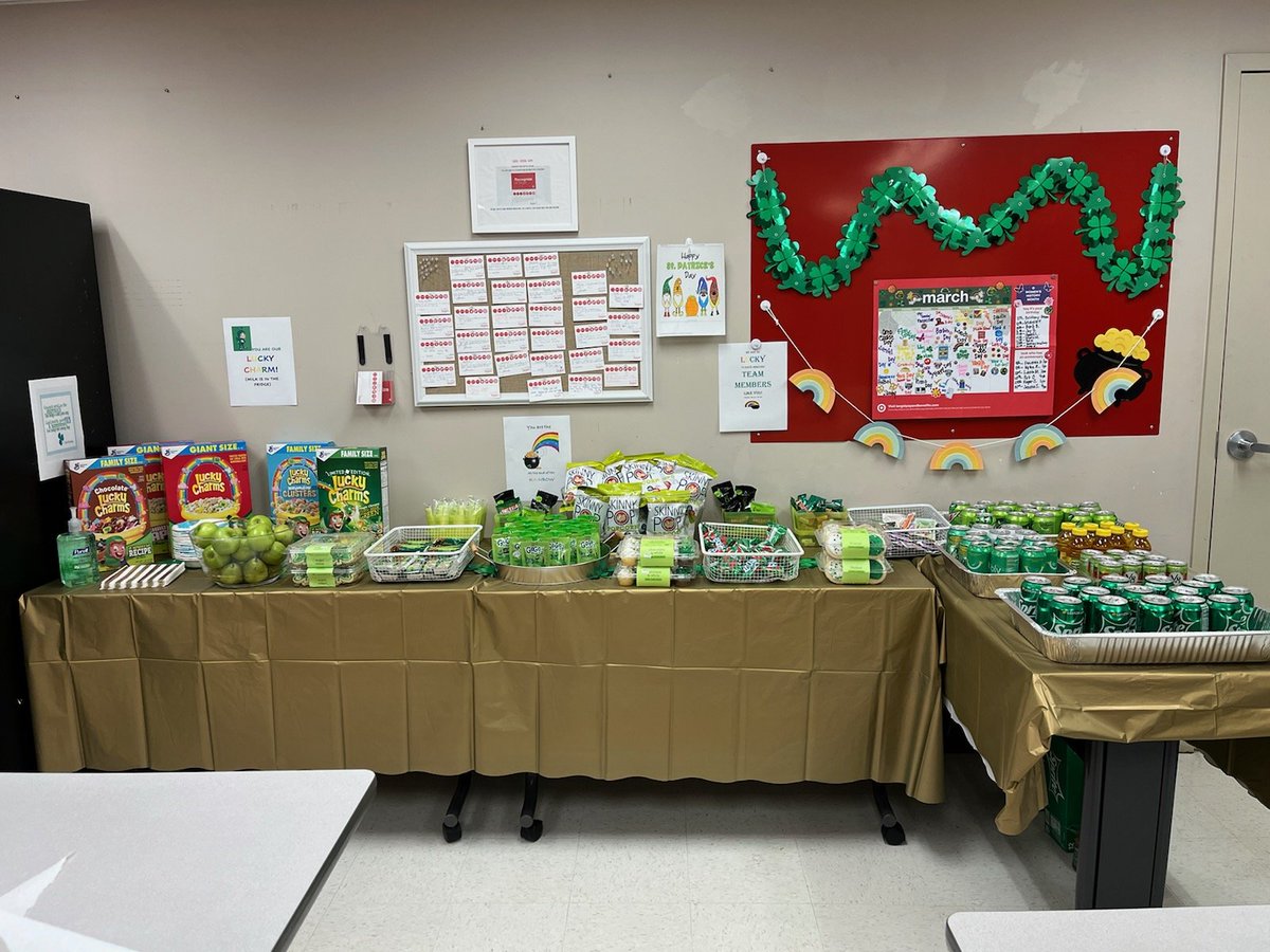 Shelly and Tosya set up this amazing spread for St. Patrick's Day for our team!! So LUCKY🍀to have hit this pot of gold team. 🪙 <a href="/JCinato/">John Cinato</a> <a href="/4Xsoccermomma/">Tosya Balko</a>