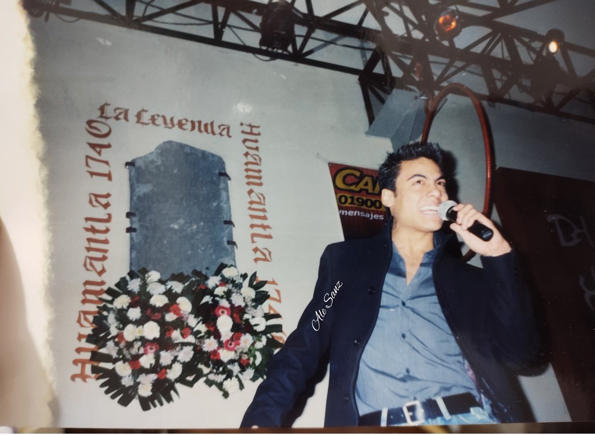 AleLatif's tweet photo. @_CarlosRivera Que increíble estar cumpliendo 18 años de que comenzó esta aventura!! Contigo en el camino 💛
#CRFanSite18AñosSoñando
@CRFanSite
@crfansite_cdmx
#DominioC https://t.co/OK2Z2I0M9W