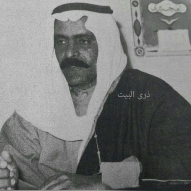 alhamlan33's tweet photo. مرحوم ياعود به الطيب مشهود
رجل طليق الوجه راعي حميه
يالله ياللي كلنا يمك سجود
تجزاه في قبره حياة هنيه https://t.co/5aIcrBQXvh