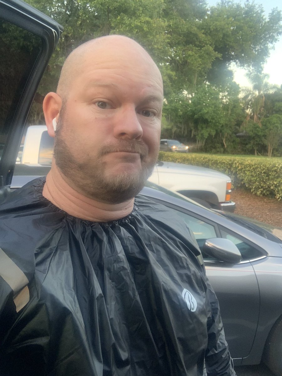 trusoldiernolim's tweet image. Felt great on my walk tonight, #puddleofsweat