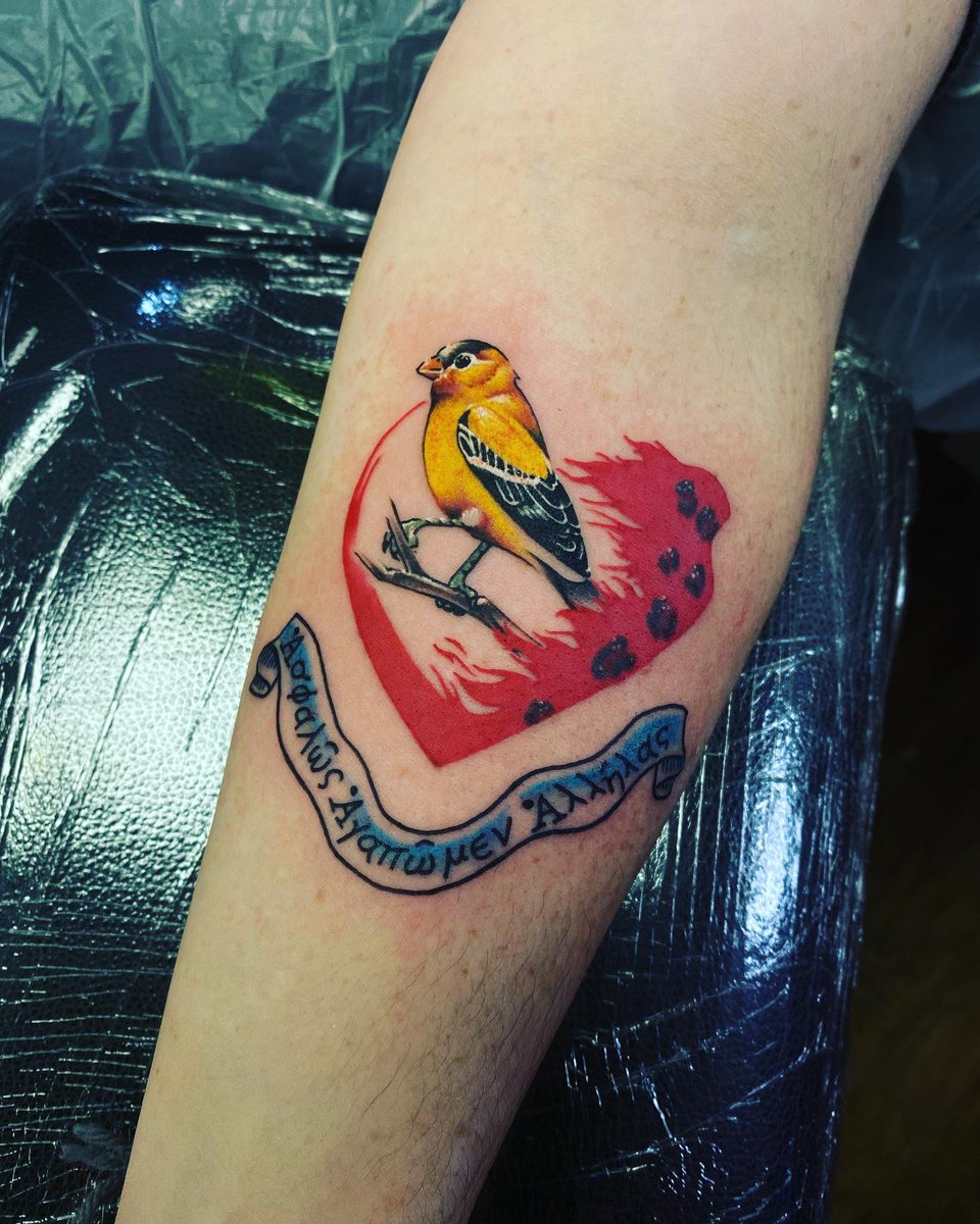 TxRachB's tweet photo. Two years this design has been in my head. I love it! Nick at Artistic Impressions in Katy is a master @GlennonDoyle @AbbyWambach #canary #lovewarrior #cheetah #steadfastlyloveoneanother #untamed https://t.co/6IJFZMsz9V