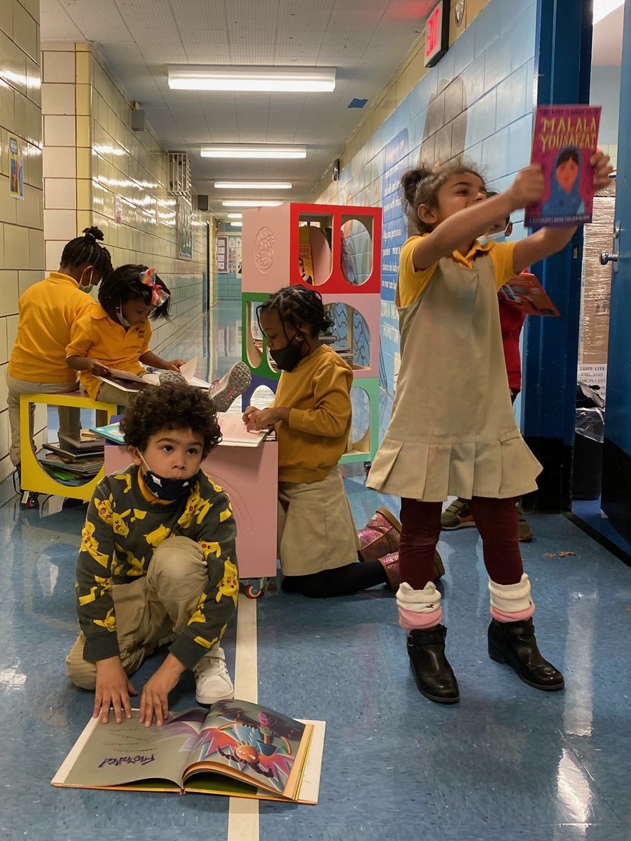 HeyBccs's tweet image. Come Read With Us! Our children show us that you can read anywhere, not solely in the classroom. Cafeteria, hallways, playground, on the bus, you name it! @ExecSuptKWatts @D16SuptYMartin @NequanMclean @BKNorthNYCDOE #literacy #welovebccs