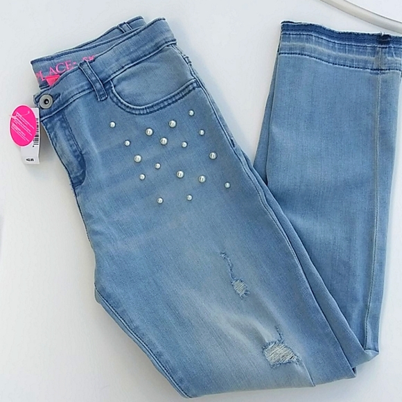 dime_plus's tweet photo. So good I had to share! Check out all the items I'm loving on @Poshmarkapp #poshmark #fashion #style #shopmycloset #jcrew #place #emu: https://t.co/DT803E5Jk6 https://t.co/l4oAqjfPCL