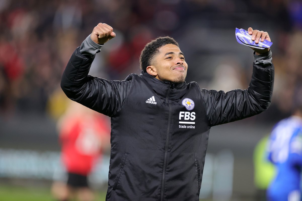 React to this man's return with a gif 😜