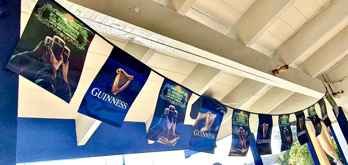 BlueLagoonSVG's tweet photo. It’s all about #Guinness today! 🍀
ONLY $5!! 😮
Wear green and you might just be a LUCKY winner! 😉

Please drink responsibly. https://t.co/Lqp53watXW