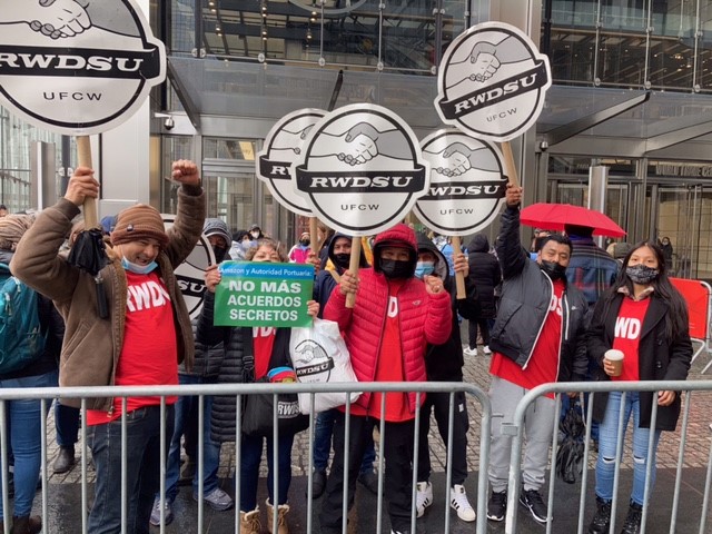 We joined with our allies today to protest the way workers and community members have been shut out of talks between @Amazon and @PANYNJ, deciding the fate of a massive Amazon air cargo mega hub in Newark. In secret. #NoSecretHub