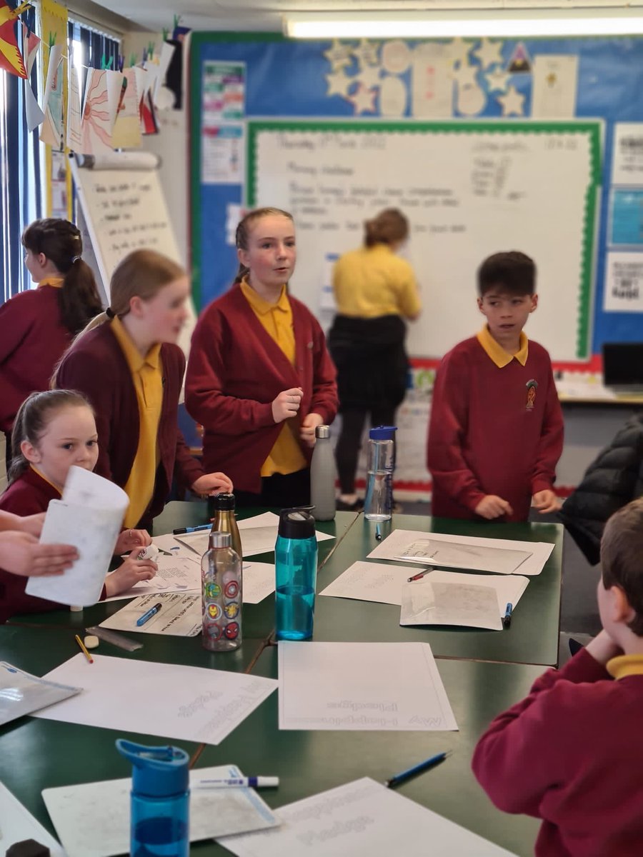 Primary 7 really enjoyed working together in a transition activity this afternoon with Kilwinning Academy social subject teachers ⭐️ <a href="/Kilwinning_Acad/">Kilwinning Academy</a>
