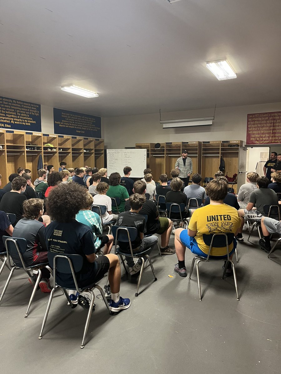 GalePride's tweet photo. It was an honor to have Luke Roberts at the Hood today to talk to the team about what being a Gale means to him. Once a Gale always a Gale. https://t.co/EJIggEuLYe