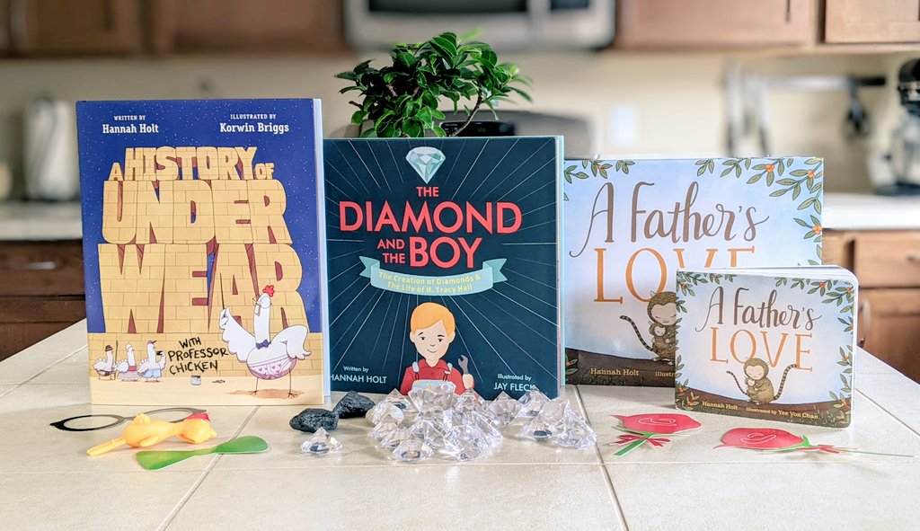 🎉I'm giving away a complete set of my picture books to celebrate Professor Chicken's one month mark! Retweet and follow to enter. Tag a friend for an extra entry. Random winner drawn 3/26. 🐔💎🐒 🍀!
#STEM #STEAM #EarlyChildhoodEducation #Giveaway #teachertwitter