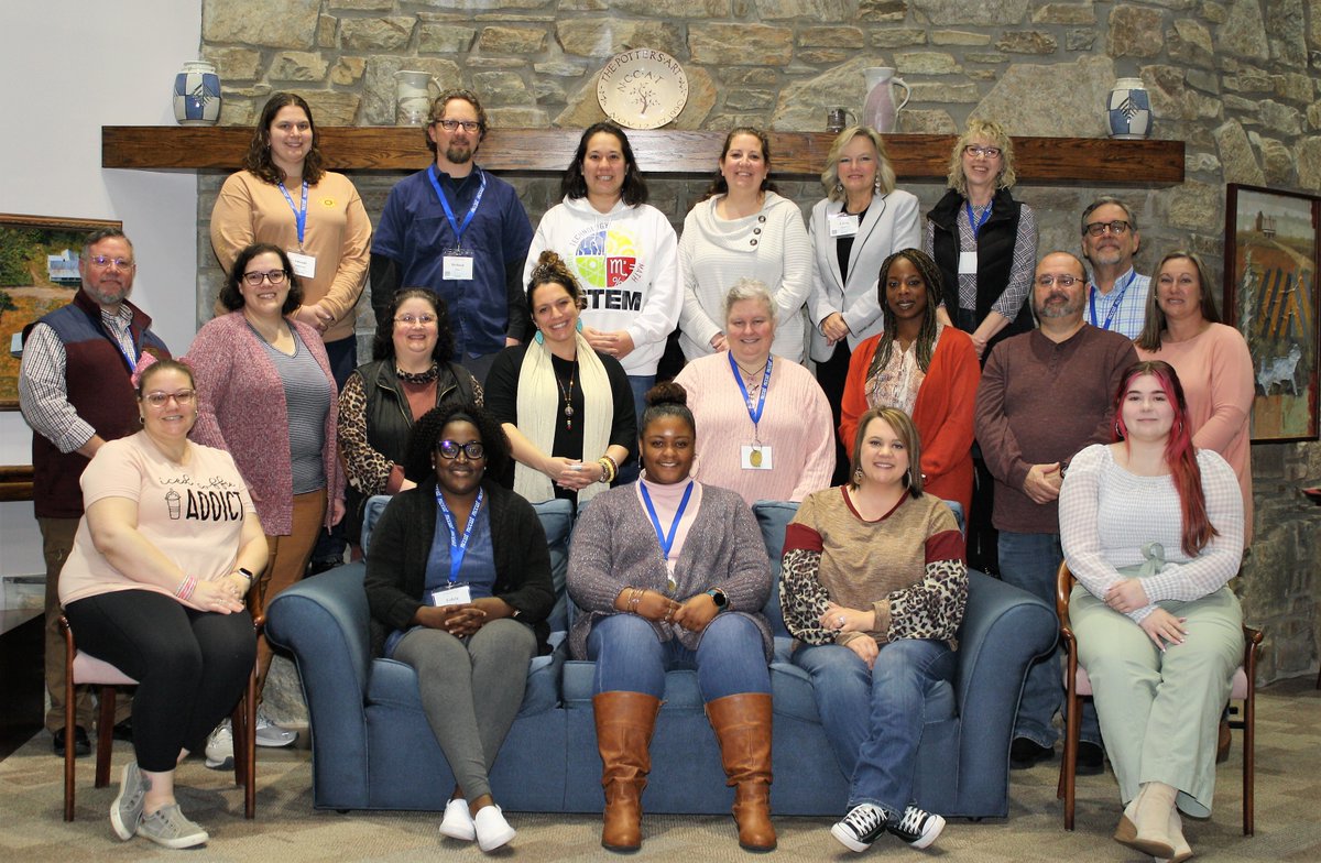 LisaSMT's tweet photo. Great group of educators #NCCAT using the STEM School Progress Rubric @smtcenter @STEMWestorg @STEMEast @ncsupers https://t.co/STOJhkfruh