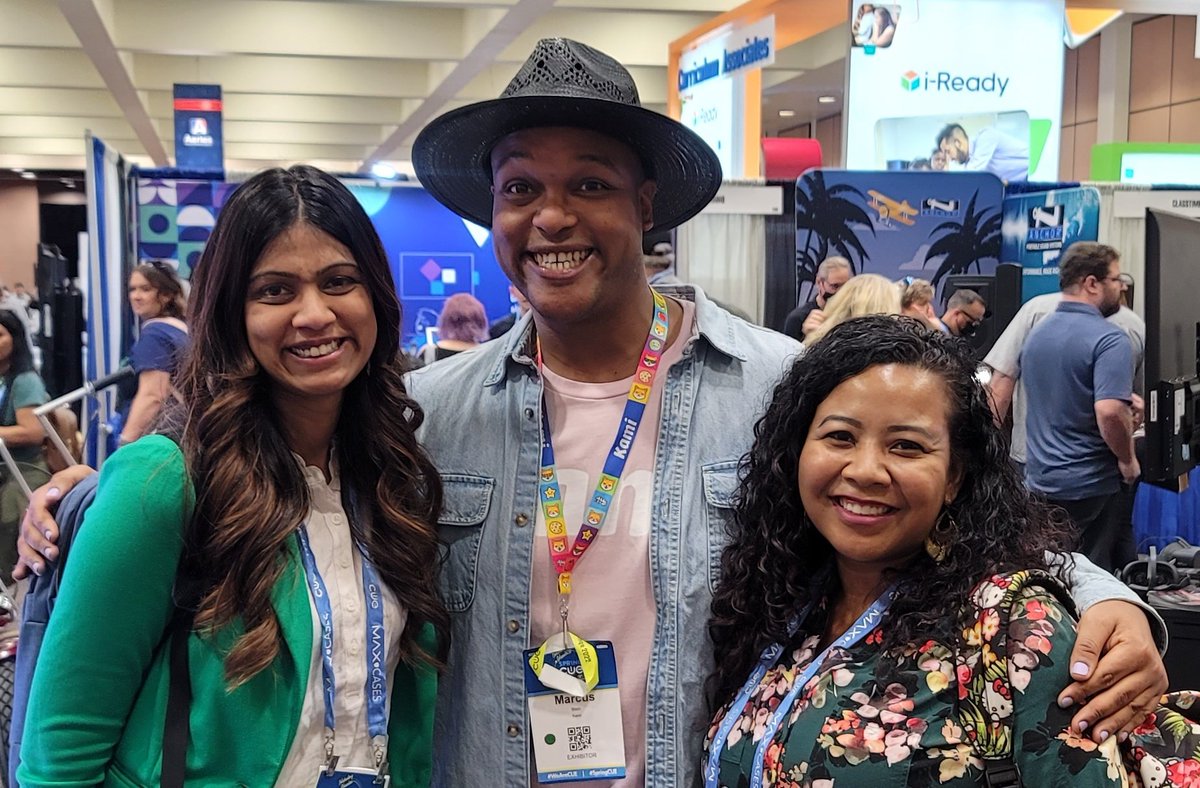 DrSharisaChan's tweet photo. Oh my goodness! So happy to chat with @MrSteinOnline at the @kamiapp booth! Such an inspiration! Can't wait for your #cueboom tomorrow! #WeAreCUE
#SpringCUE @Sonal_EDU https://t.co/uyCYHE3AJr