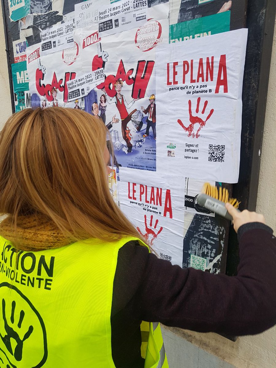 ajc_montpellier's tweet photo. [LE PLAN A, PARCE QU’IL N’Y A PAS DE PLANÈTE B] 
Le Plan A, c’est le projet d’une écologie populaire remettant le climat et la justice sociale au centre des priorités électorales #LePlanA
➡️ Découvre nos mesures et signe l'appel : https://t.co/rbgtcrdMNm https://t.co/aJ9Oc9xGpC