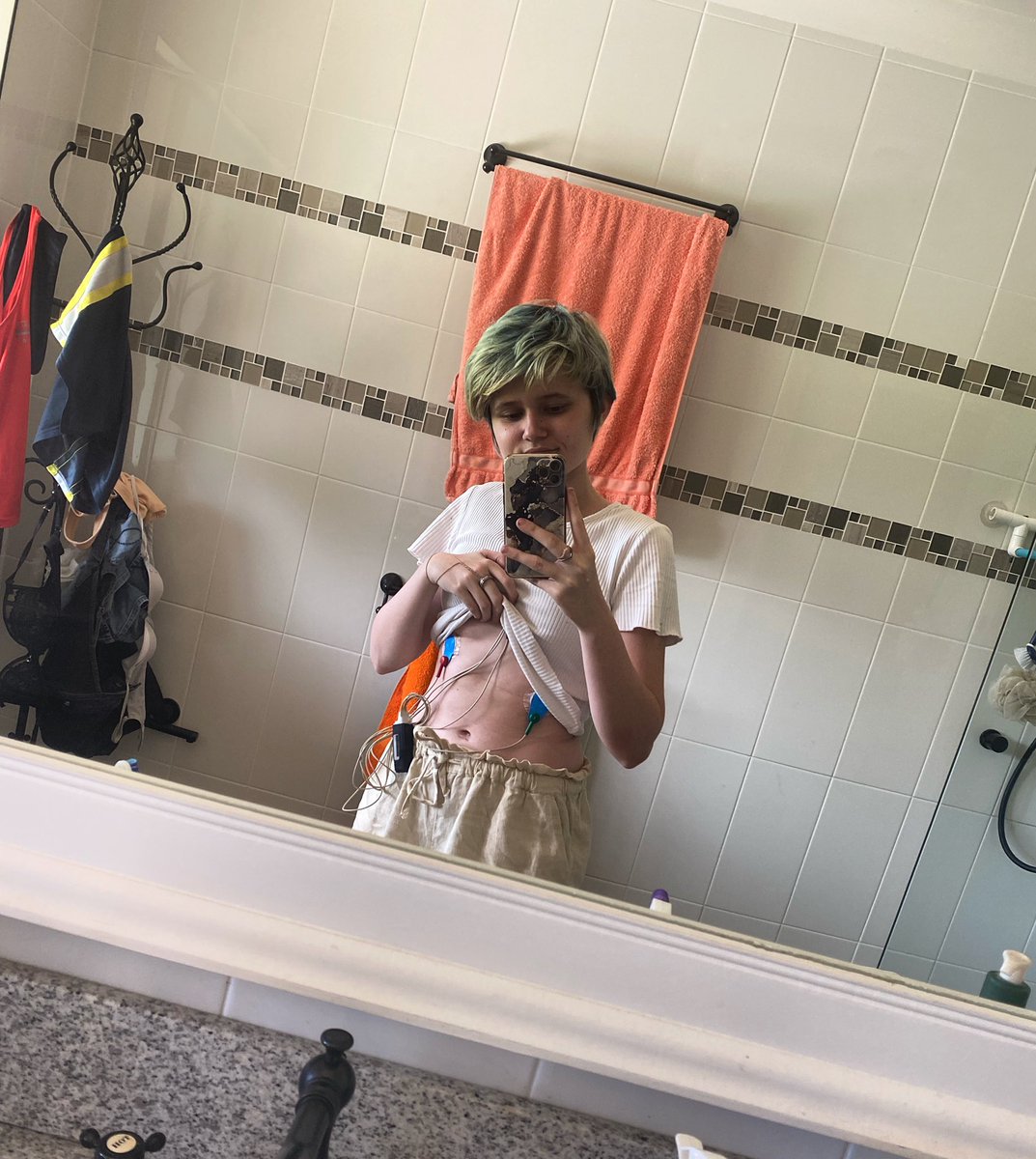 TC_Cosplay tweet media
