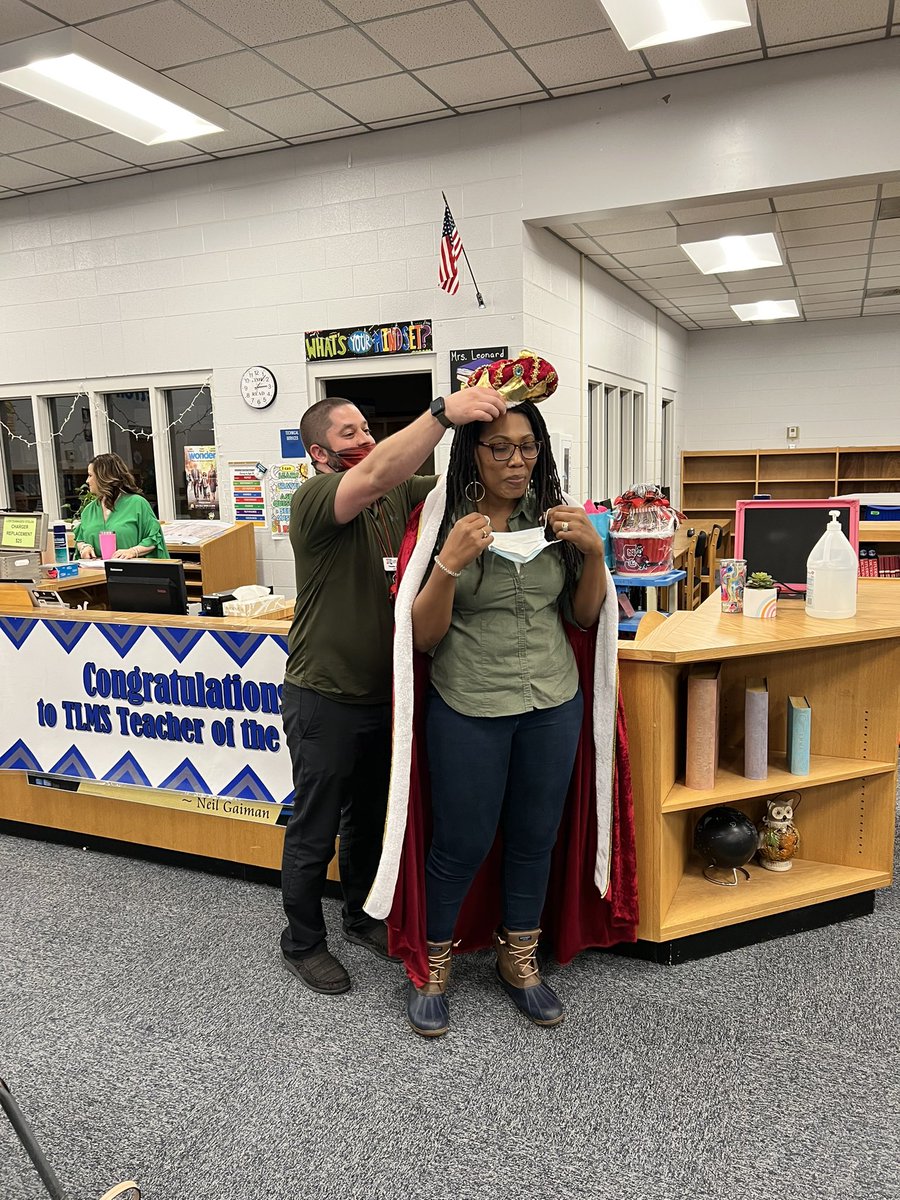 SusetteMcConne2's tweet photo. Terrell Lane Middle School’s Teacher of the Year…Tornado Pride! @FCSchoolsNC tlmstornados @ccdavis1122 https://t.co/w4roJT3kKM
