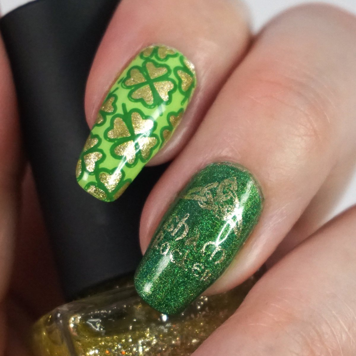 LadyLalaNails's tweet photo. Happy St. Patrick’s Day! May the luck of the Irish be with you, and I hope the craic is 90 wherever you’re celebrating. Missing my @Shamrockertours group that made my #Ireland journey even more incredible 💚🍀🌈

#SaintPatricksDay #Shamrocker #HappyStPatricksDay https://t.co/KTdYeGhbKP