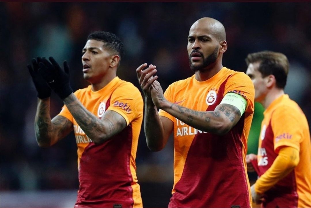 zeyynepmii's tweet photo. Bu Galatasaray, Bercelona'dan daha büyük!
Ali sami yen Galatasaray'ı alkışlıyor, hatta inanın Bercelonalılar bile Galatasaray'ı alkışlıyor
#GSvBAR 🦁 https://t.co/tEAgtBhsJb