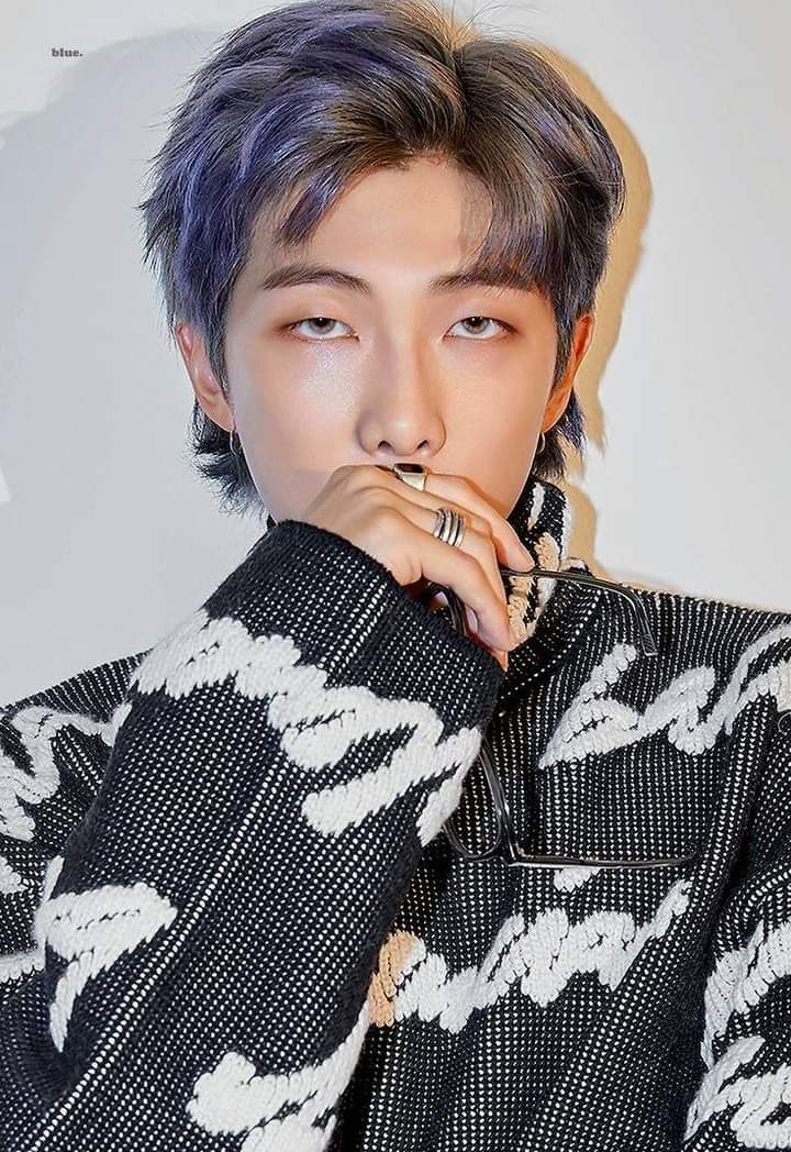 MinYoongiLove83's tweet photo. If SUGA is my bias then why does 
#NAMJOON live in my mind rent free? 😩🔥👑💜 

#ForRM #BTS #RM https://t.co/yTqs3SjVYw