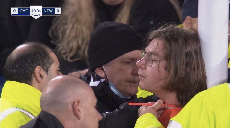 🚷🚷 tweet media