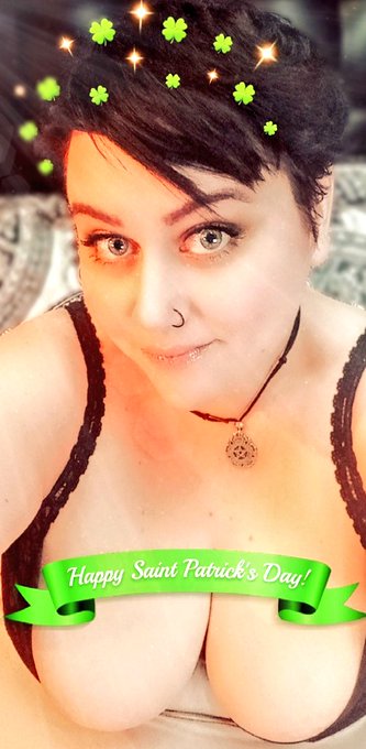 Happy St Paddy's Day🍀🍀🍀🍀 https://t.co/zHJAXqJM51<a href="/tag/manyvids"class="tags"><span>#manyvids</span></a>