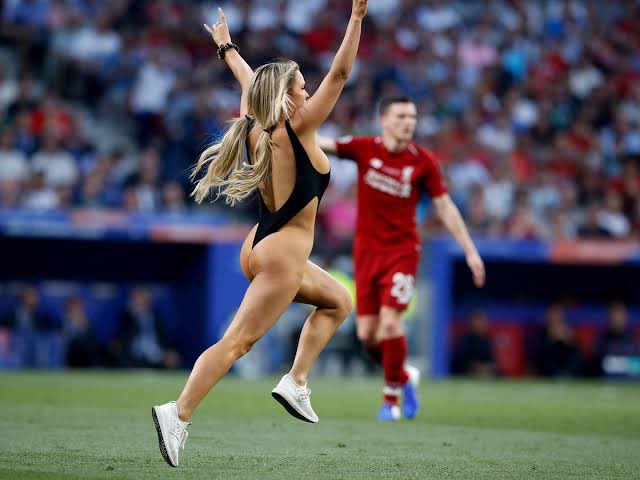 shauray3ii's tweet photo. Liverpool’s Invader vs Everton’s Invader

Levels to this game! 😮‍💨 https://t.co/r2pOYXriHo