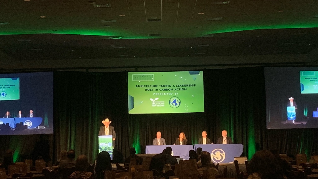 SantaCruzPR's tweet image. Take a look at day 1 of @volofoundation's annual #ClimateCorrection conference!

#SantaCruzCommunications #SantaCruzPR #PRLife