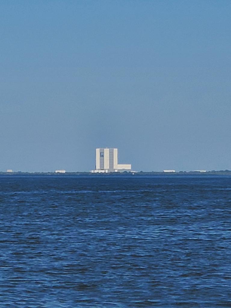 321FlaSpaceGirl's tweet image. Where's the #Crawler2 and #SLSRocket!!