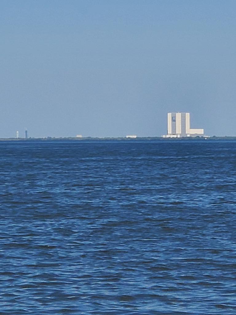 321FlaSpaceGirl's tweet image. Where's the #Crawler2 and #SLSRocket!!