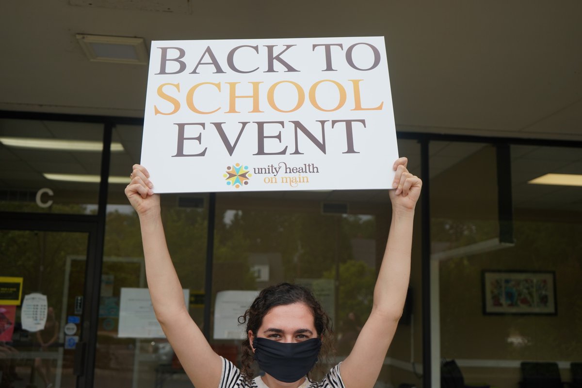 mhagreenville's tweet photo. It’s #DayofTheA! 🅰️. #Throwback to when the members of the Greenville County Behavioral Health Cohort partnered with local health care providers to deliver food share boxes and school supplies in August 2020.
#WeAreAmeriCorps #GVL @UnityHealthSC @molinahealth @AmeriCorpsVISTA https://t.co/lrRh96HDrB