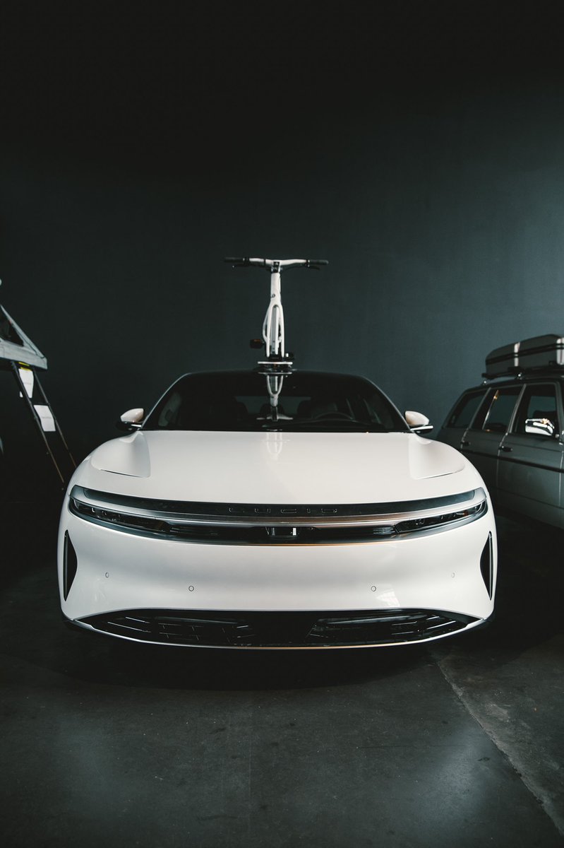 Classic Car Club tweet media