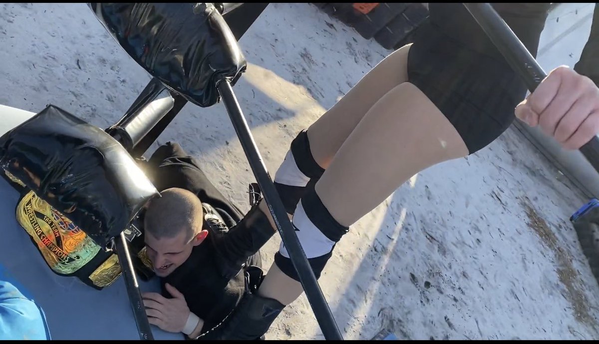 GrimsToyShow's tweet photo. IVY Stepped on Jimmys NECK !! LMAO 🤣🤣🤣

His faction is falling apart!! https://t.co/UalkSct5XO https://t.co/qUngitY8Vz
