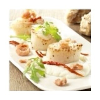 Chef Mo Abbou Restaurant De Doelen Muiden patron Reinier Verwey:
Scallops are always a good idea.