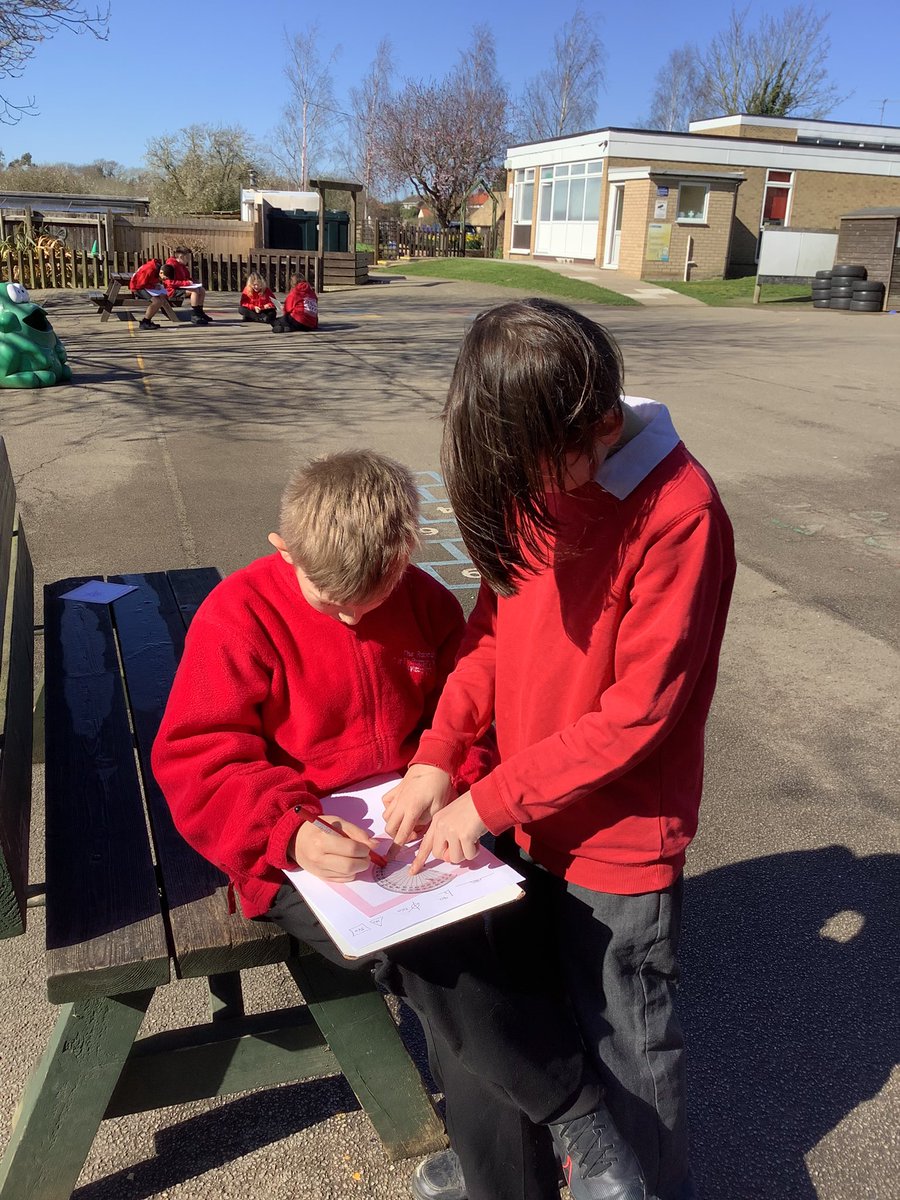 Mrs Ball tweet media