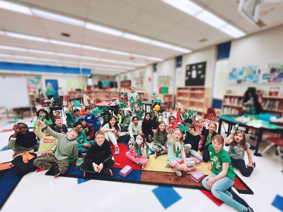 MissGMah's tweet photo. What a fun afternoon making St. Patrickโs Day crafts with our grade 5 buddies @DebDunham16! They were great leaders and role models while we made our โShamrock manโ and Leprechaun puppets ๐๐ #Belpark #WeAreCBE #CBEArea1 #Buddies https://t.co/5uttd6sbDM