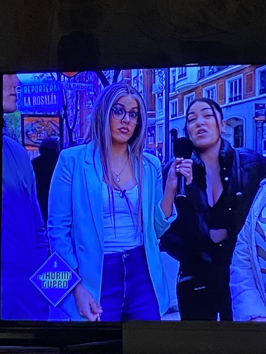 hahdjzjx's tweet photo. La cara de Rosalías cuando han dicho que c tangana se ha copiado de Rosalía en el flamenkito sjsbjdjsjsjsjsjsjjs #MOTOMAMI #RosaliaEH le quiero mucho jajajajjaja https://t.co/KquwxpWVyN
