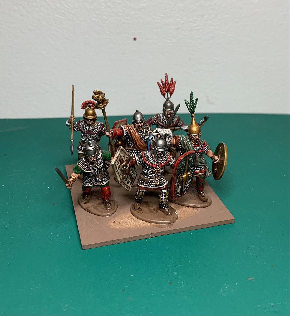 buffstar2020's tweet photo. More Victrix boys with LBMS transfers dipped (Celts, Samnites, Numidians and Iberians). Will base something one of these days, maybe even get them on the table #wip #28mm #wargaming #adlg #lbms https://t.co/d0KCrKQdMA