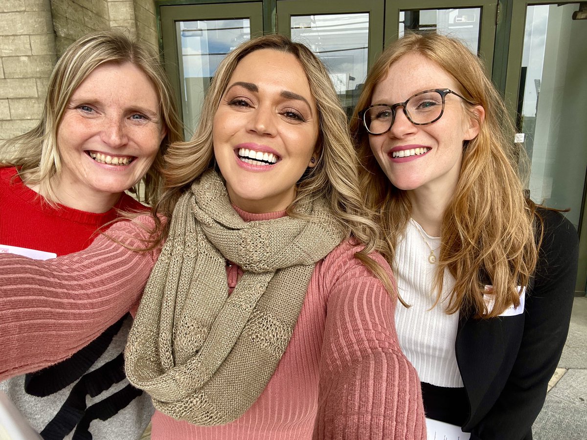 MiriRod's tweet photo. Loved meeting some sisters from @microsoft Belgium today. Finding connected human experiences during hardship is always a good way to keep the faith in humanity. 

#WomensHistoryMonth #womenintech #MicrosoftLife https://t.co/R7i35HfSLD