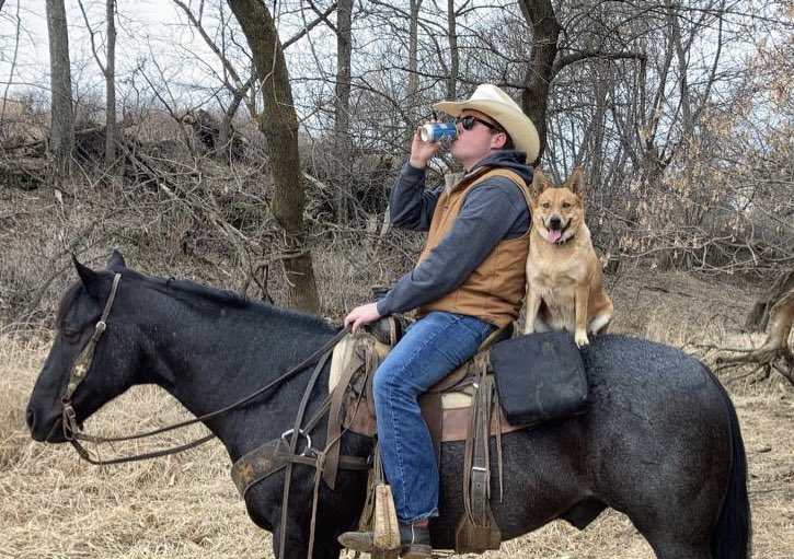 RodeoMeyer's tweet photo. @BuschBeer #BuschBarkBracket #Contest https://t.co/DIsqA34CSb