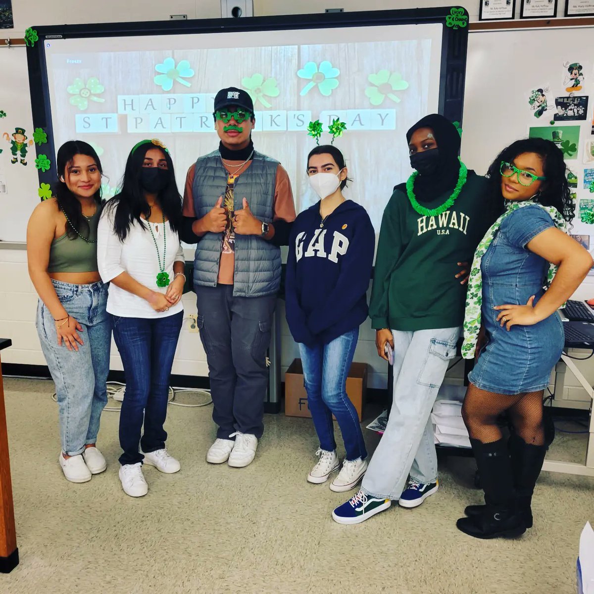 Science_Hoffman's tweet photo. Happy St. Paddy's Day!! HBS and MI dressing up in Green!! #canneverhavetoomanyholidaydecorations https://t.co/enz1HLnKlW