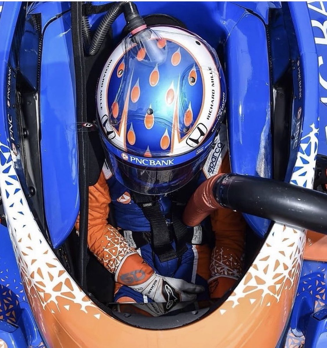 Just a few more days until @scottdixon9 & @CGRTeams are back in the Lonestar State driving the No. 9 @PNCBank Honda! See you Sunday from Turn 4 for @IndyCar at @TXMotorSpeedway!

#BankOnThe9