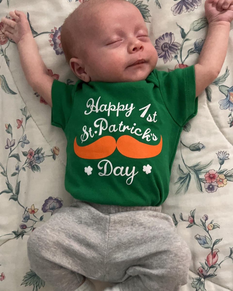 khoskinsss's tweet photo. our 1st st. patrick’s day together ☘️💚 https://t.co/qFyVWaOiuu