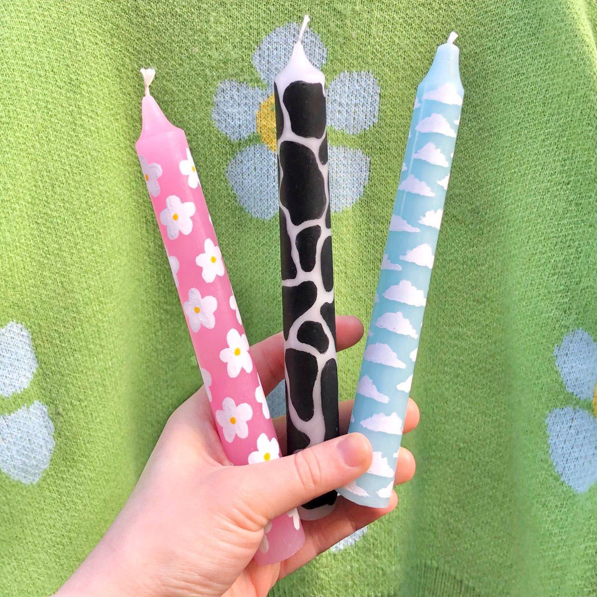 heaartbreak's tweet image. i’ve been working really hard the past month painting these candles and i’m finally dropping them tomorrow @ 7pm 🕯🍒 u can find everything on my instagram @shoplovebugz or my site: shoplovebug.bigcartel.com pls rt 💌